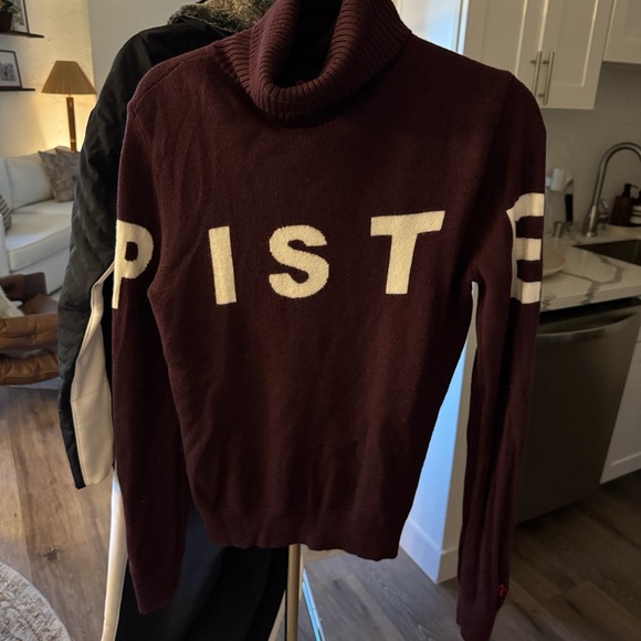 PERFECT MOMENT Women's Burgundy Turtleneck Sweater - Size Large - Picture 4 of 6